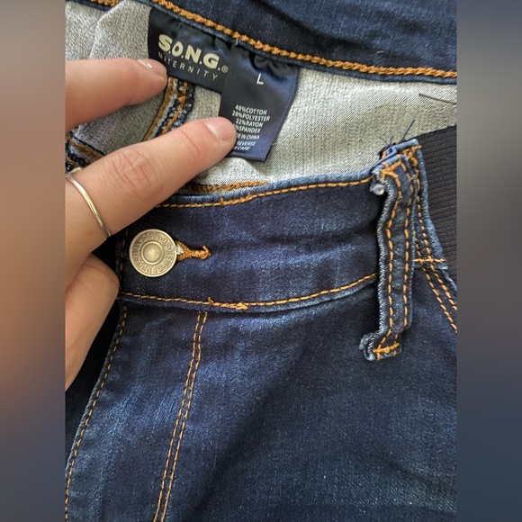 BUNDLE: maternity shirt and jeans - Picture 2 of 6